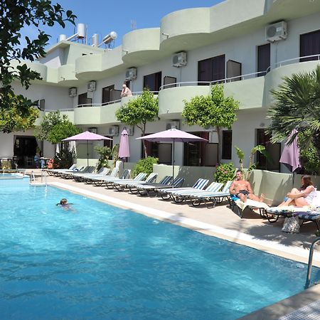 Anseli Hotel เกรมาสตี ภายนอก รูปภาพ