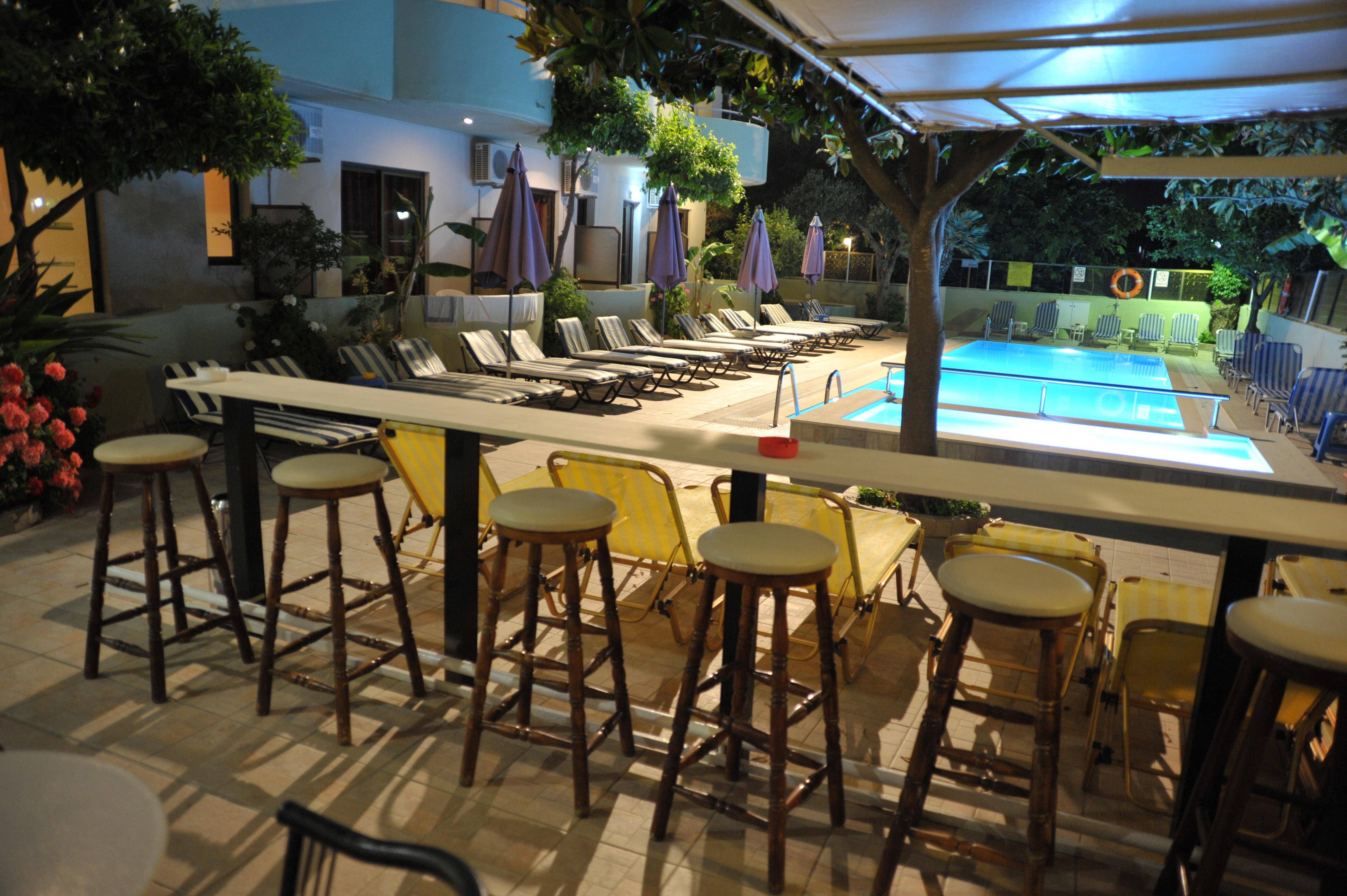 Anseli Hotel เกรมาสตี ภายนอก รูปภาพ