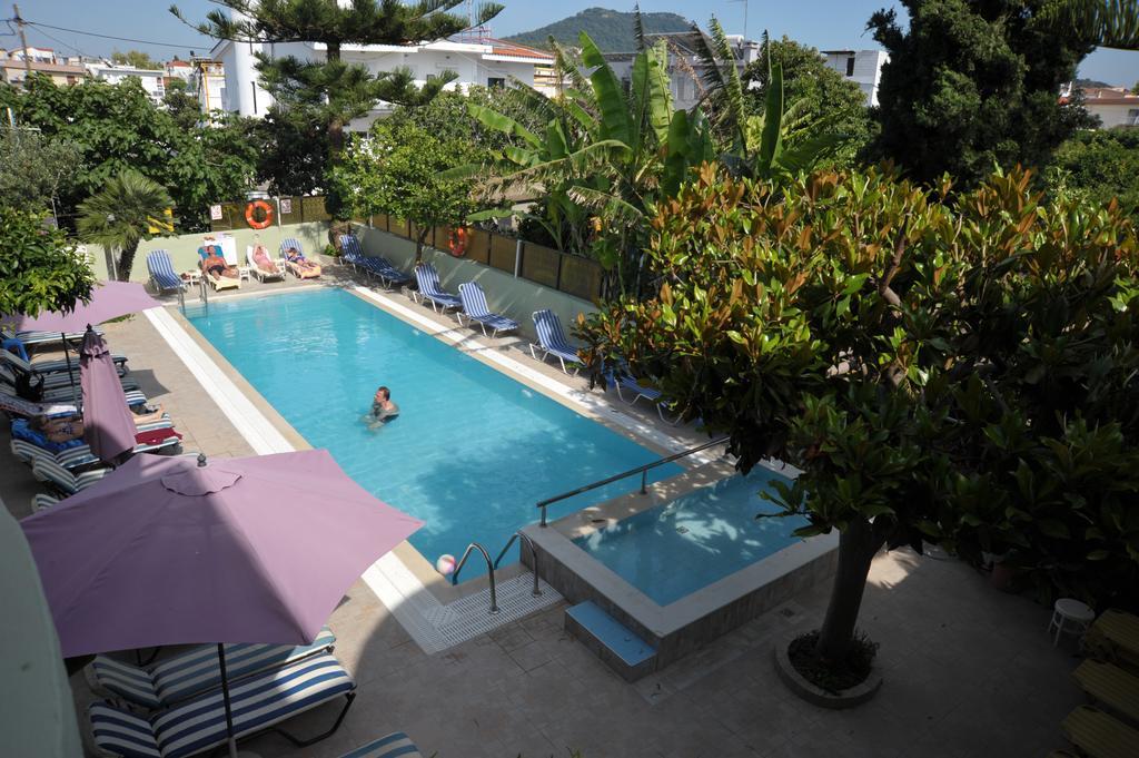 Anseli Hotel เกรมาสตี ภายนอก รูปภาพ