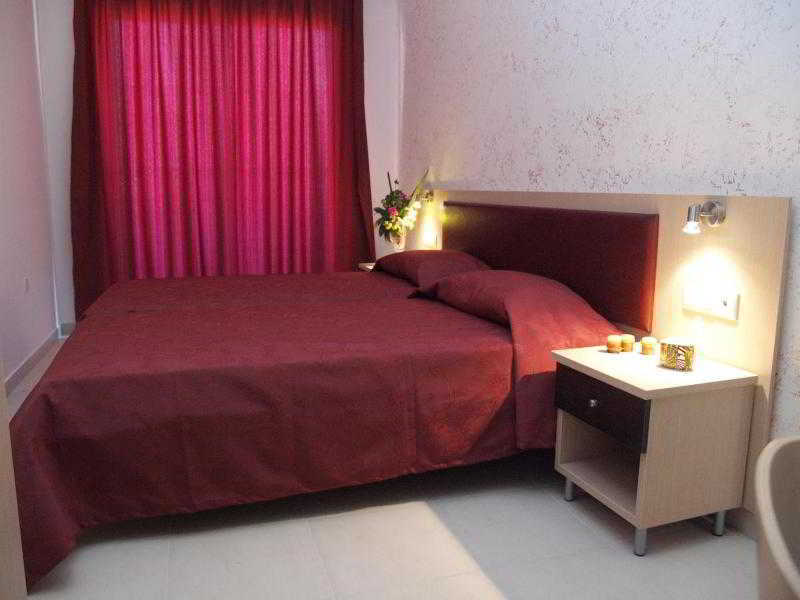 Anseli Hotel เกรมาสตี ภายนอก รูปภาพ